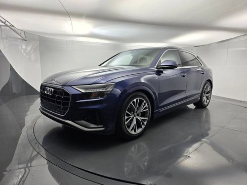 Used 2021 Audi Q8 Prestige AWD/4WD image 8