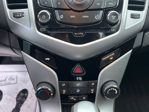 Used 2016 Chevrolet Cruze LT image 26