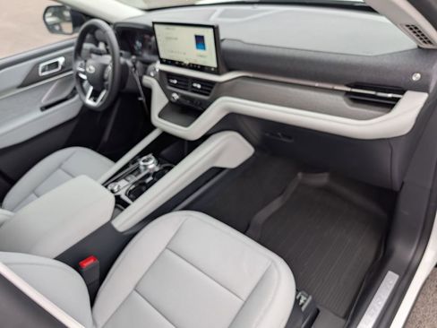 New 2026 Ford Explorer Platinum w/ LUX Leather Package AWD/4WD image 23