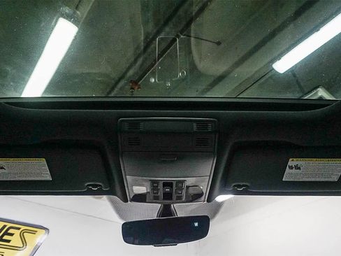 Used 2019 Volkswagen Jetta R-Line w/ R-Line Cold Weather Package image 12