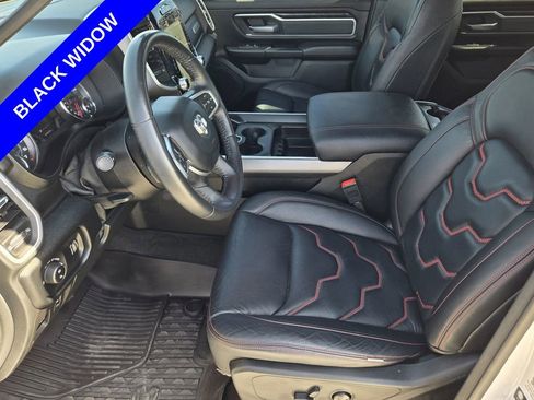 Used 2022 RAM 1500 Big Horn AWD/4WD image 11