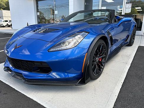 Used 2015 Chevrolet Corvette Z06 w/ 3LZ Preferred Equipment Group image 3