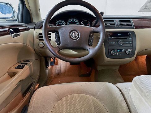 Used 2007 Buick Lucerne CX image 19