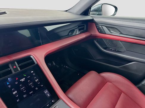 Certified 2022 Porsche Taycan image 25