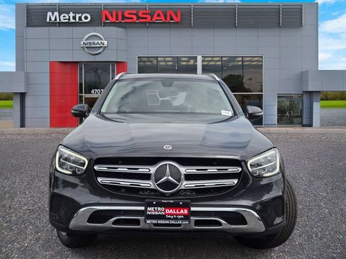 Used 2021 Mercedes-Benz GLC 300 image 2