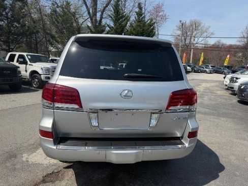 Used 2013 Lexus LX 570 4WD image 6