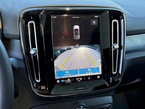 Certified 2023 Volvo C40 P8 Recharge Plus w/ Climate Package image 25