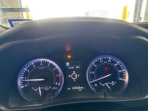 Used 2018 Toyota Highlander XLE FWD image 18