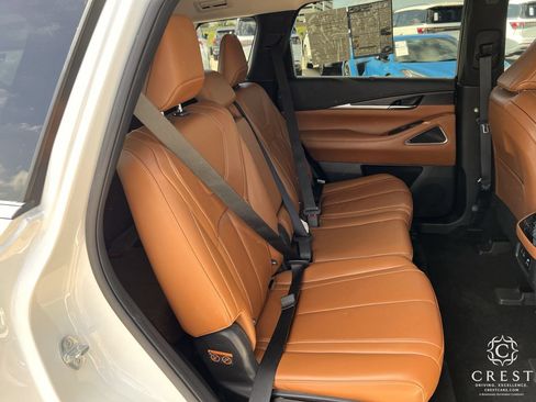 Used 2023 INFINITI QX60 Sensory w/ Cargo Package AWD/4WD image 28