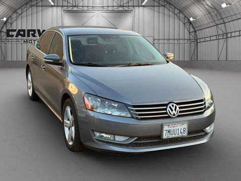 Used 2015 Volkswagen Passat 1.8T Limited Edition FWD image 3