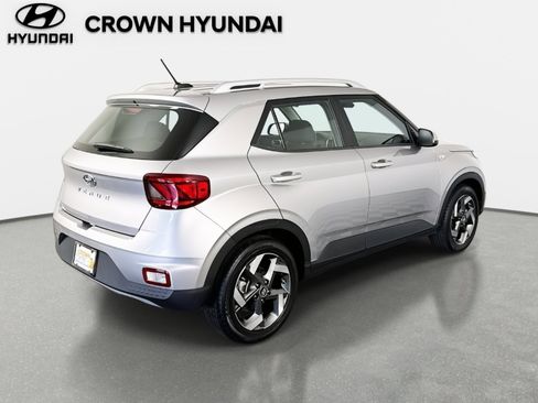Certified 2023 Hyundai Venue SEL w/ Cargo Package image 5