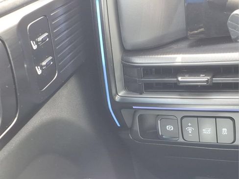 Used 2025 Hyundai Santa Fe Calligraphy FWD image 27