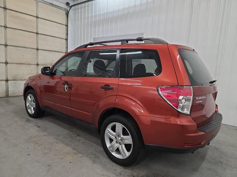 Used 2011 Subaru Forester 2.5X w/ Alloy Wheel Value Pkg image 9
