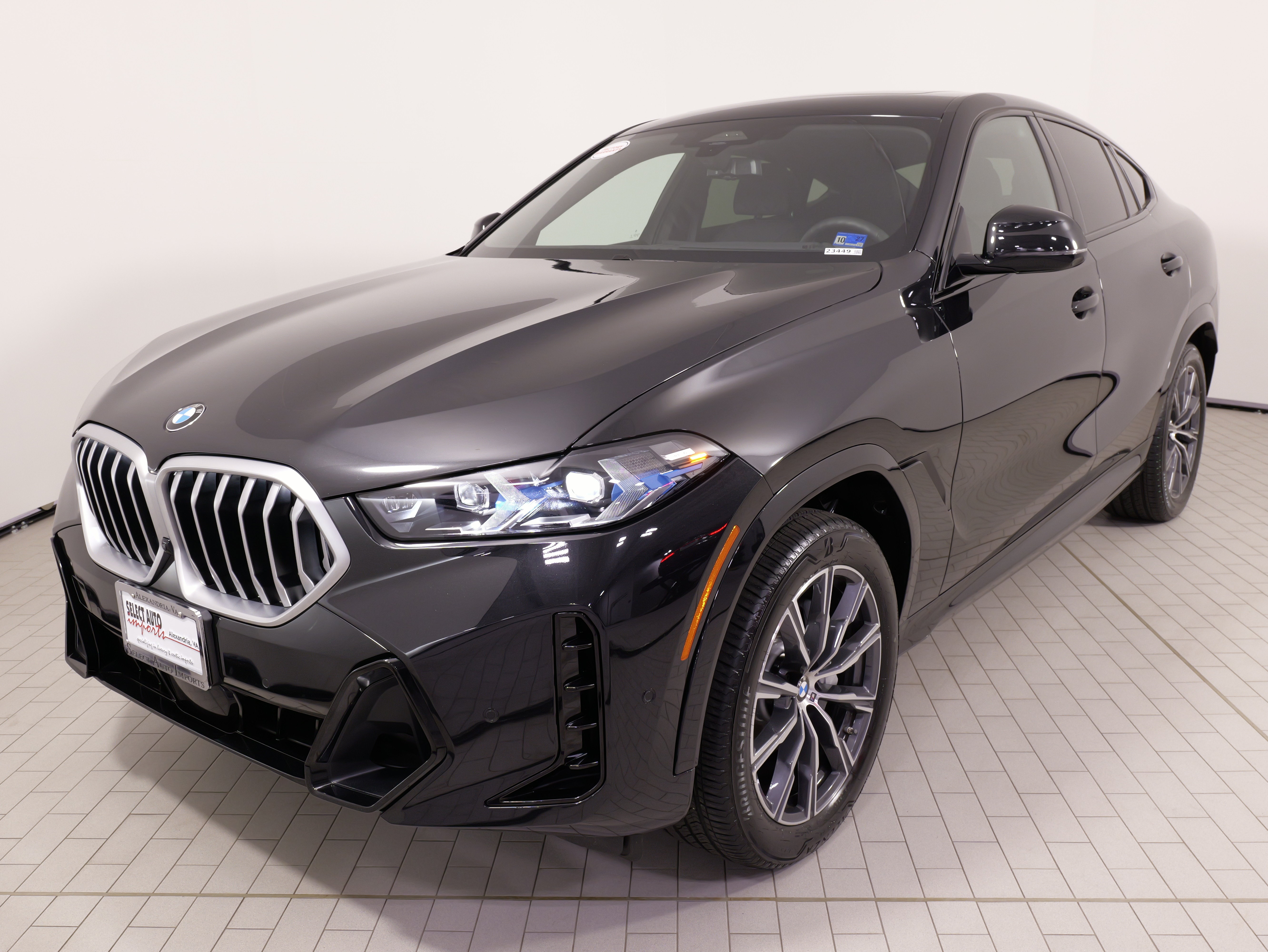 Used 2026 BMW X6 xDrive40i w/ Climate Comfort Package AWD/4WD image 4