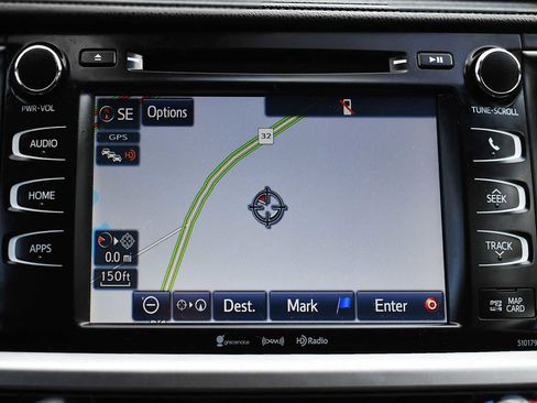 Used 2018 Toyota Highlander XLE image 20