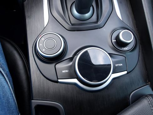 Used 2017 Alfa Romeo Giulia AWD w/ Cold Weather Package image 20