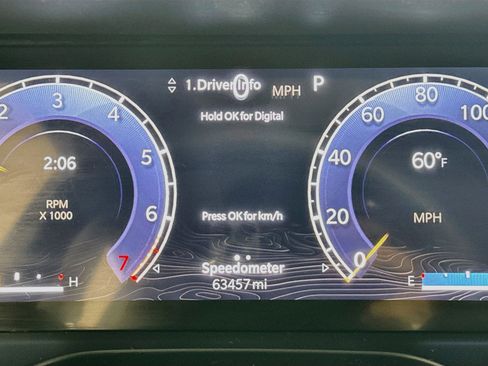 Used 2023 Jeep Grand Cherokee Laredo image 15