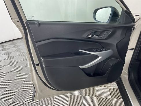 New 2026 Chevrolet Trax RS w/ Driver Confidence Package FWD image 5