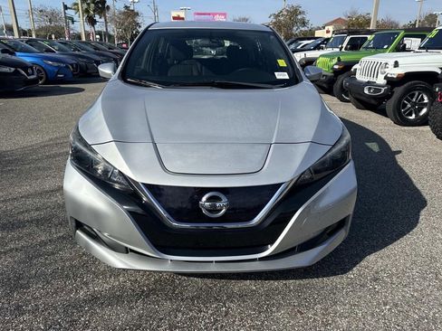 Used 2018 Nissan Leaf SV w/ SV All Weather Package image 9