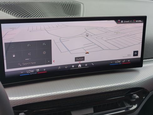 Used 2025 BMW M440i RWD image 24