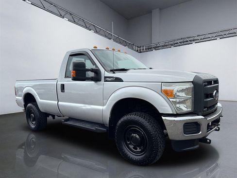 Used 2015 Ford F250 XL w/ Power Equipment Group AWD/4WD image 9