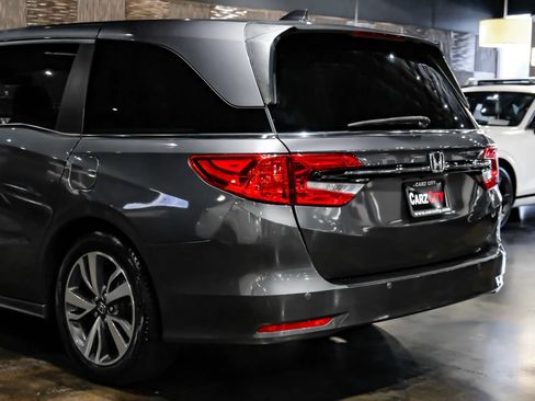 Used 2023 Honda Odyssey Touring image 13