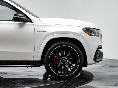 Used 2022 Mercedes-Benz GLS 63 AMG 4MATIC w/ Warmth & Comfort Package image 18