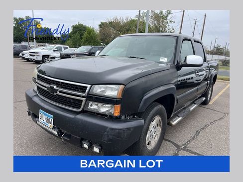 Used 2006 Chevrolet Silverado 1500 LS w/ Chrome Exterior Package AWD/4WD image 1