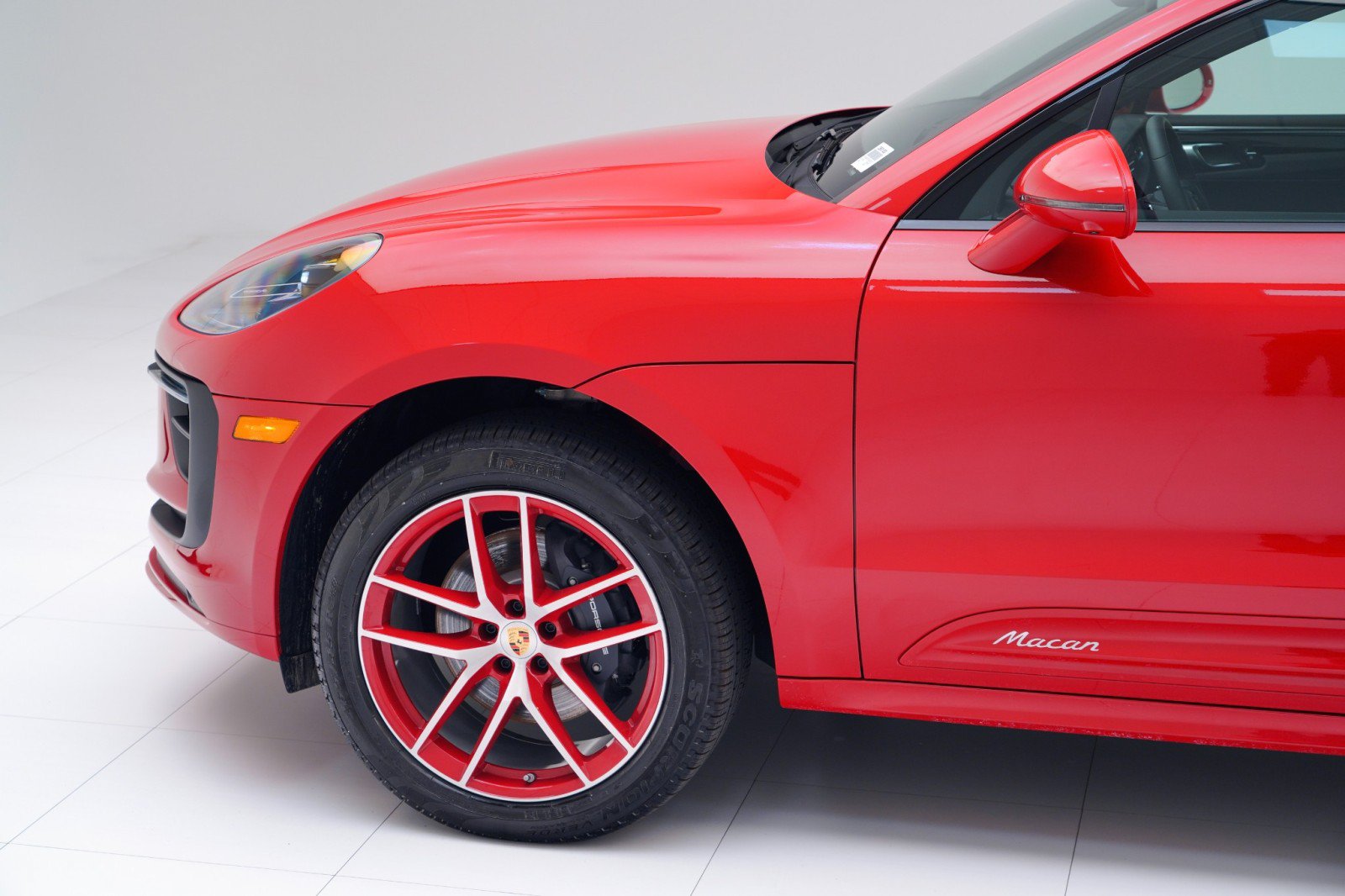 Certified 2026 Porsche Macan AWD/4WD image 11