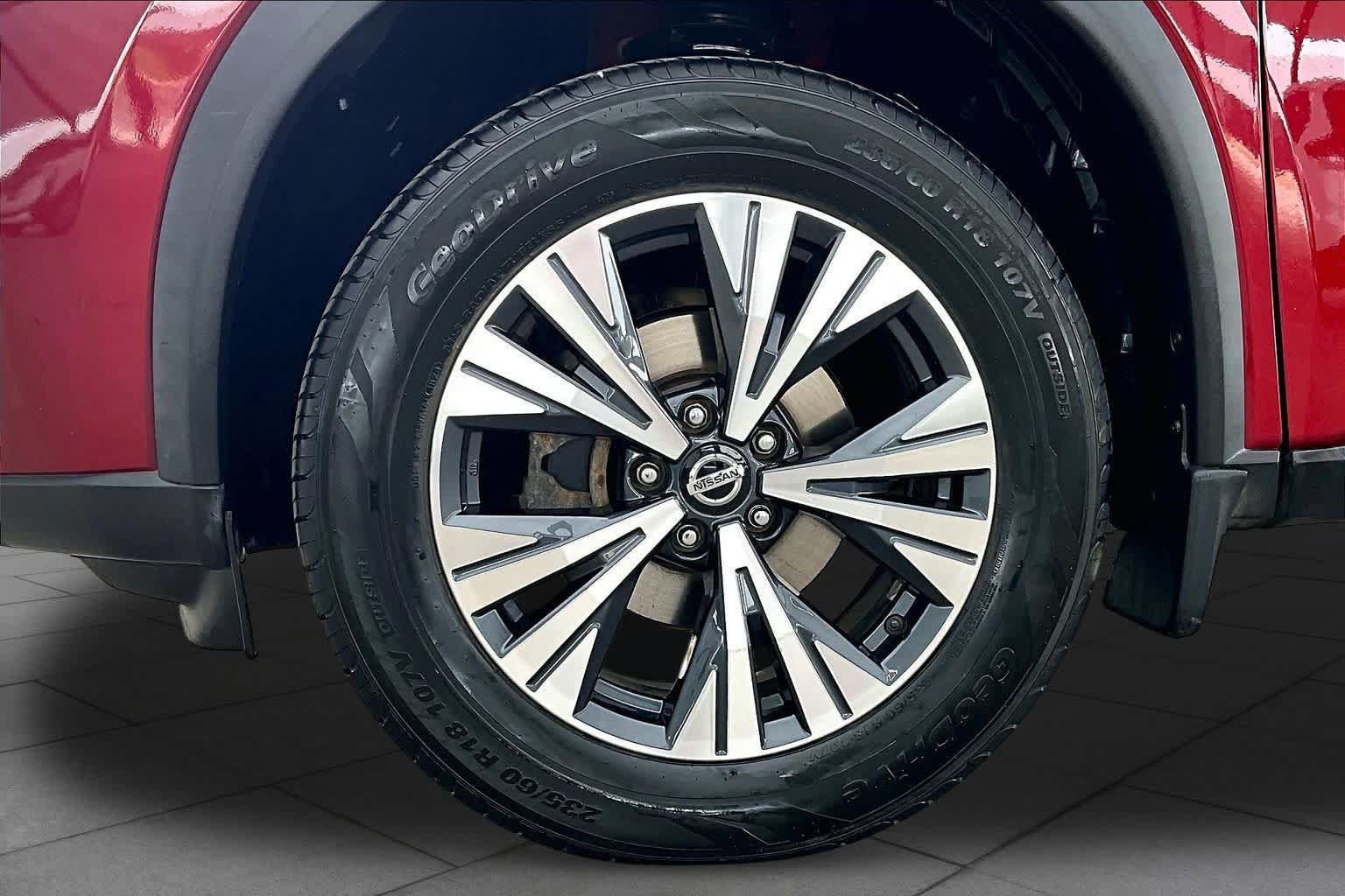 Certified 2021 Nissan Rogue SV AWD/4WD image 11
