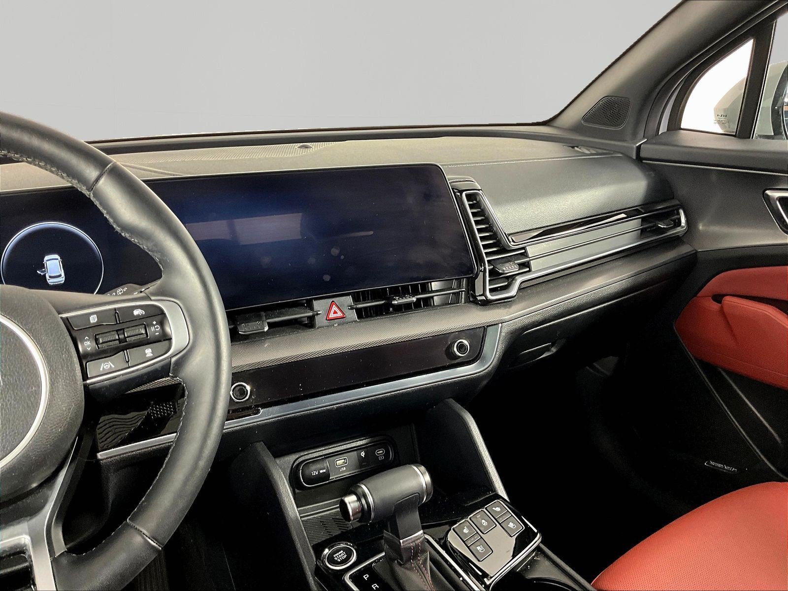 Used 2024 Kia Sportage SX FWD image 9