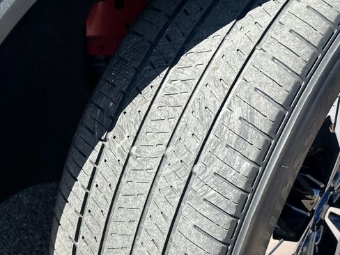 Used 2022 Ford Escape SE w/ SE Sport Appearance Package image 26