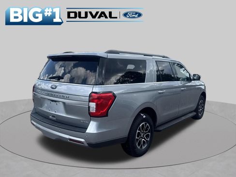Used 2024 Ford Expedition Max XLT AWD/4WD image 2