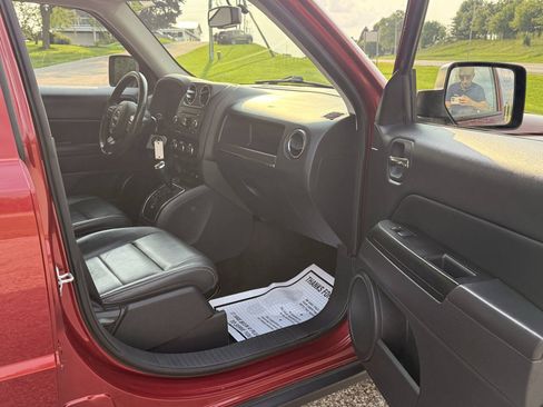 Used 2015 Jeep Patriot High Altitude AWD/4WD image 28