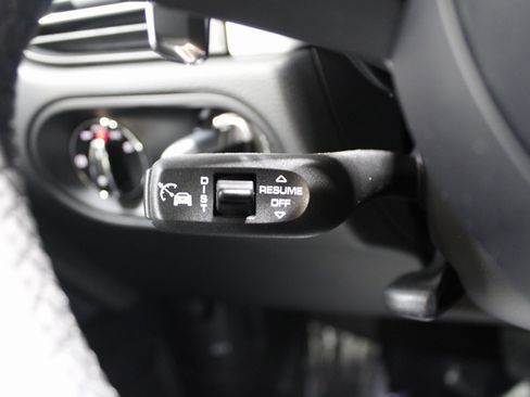 New 2026 Porsche Macan image 30