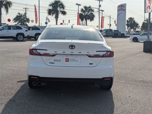 Certified 2025 Toyota Camry SE image 4