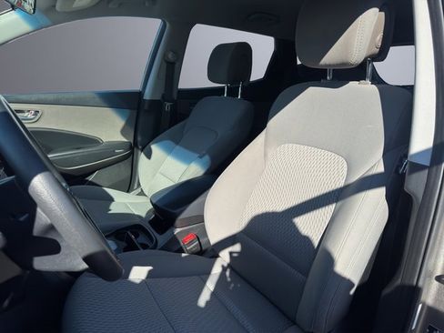 Used 2018 Hyundai Santa Fe Sport image 14