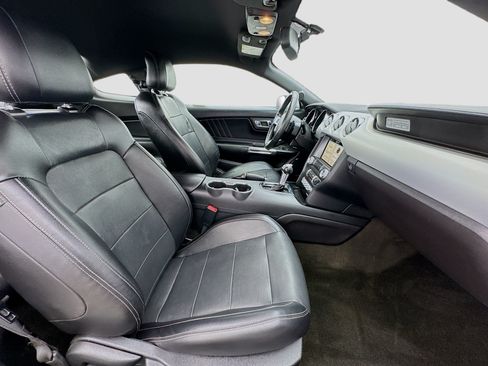 Used 2017 Ford Mustang Premium RWD image 18