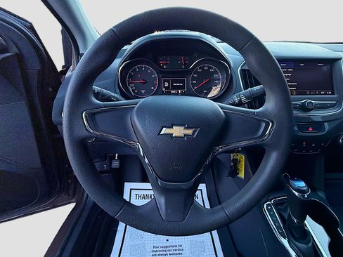 Used 2019 Chevrolet Cruze LS image 36