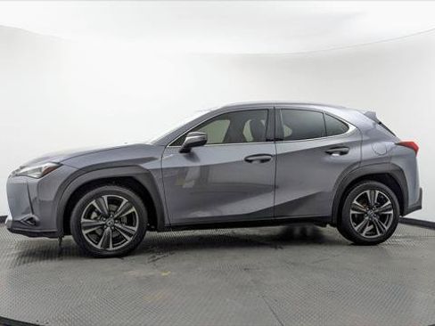 Used 2020 Lexus UX 200 w/ Accessory Package FWD image 3