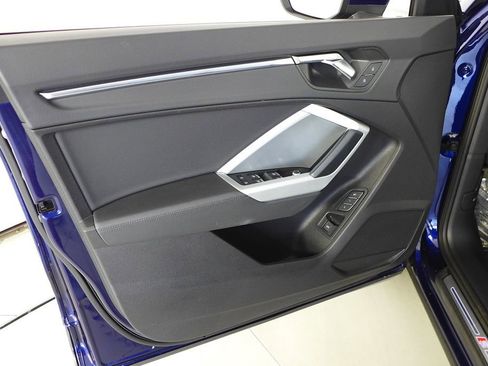 Used 2022 Audi Q3 2.0T Premium w/ Convenience Package image 11