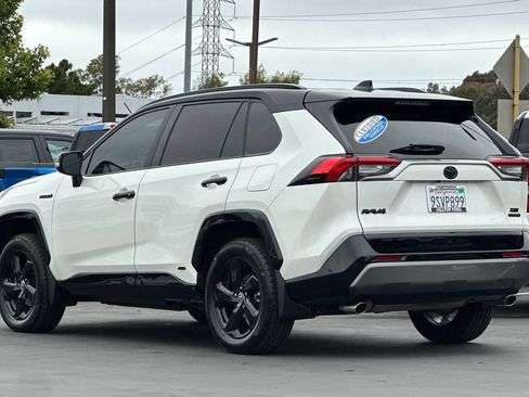 Used 2021 Toyota RAV4 XSE AWD/4WD image 9