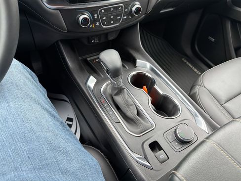 Used 2023 Chevrolet Traverse LT w/ LT Premium Package image 15