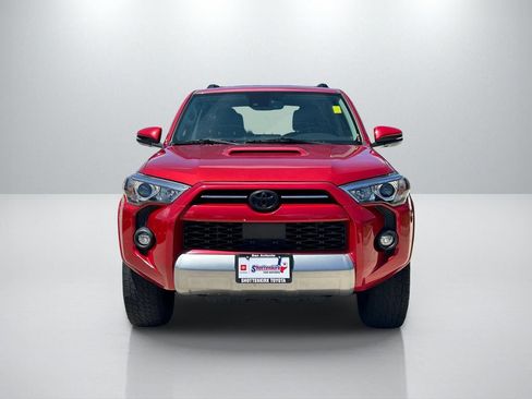 Certified 2022 Toyota 4Runner TRD Off-Road Premium AWD/4WD image 2