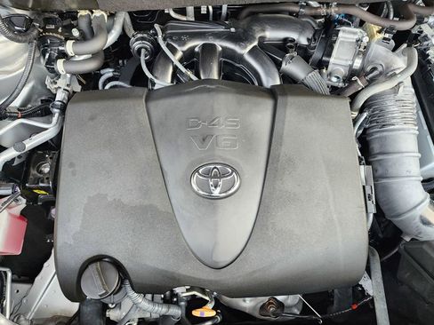 Used 2022 Toyota Highlander Limited image 27