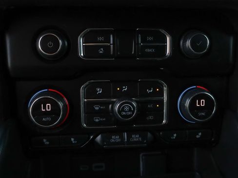 Used 2022 Chevrolet Tahoe RST w/ Sport Performance Package AWD/4WD image 38