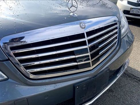 Used 2010 Mercedes-Benz S 550 4MATIC image 6