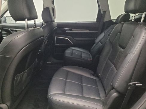 Used 2021 Kia Telluride EX w/ EX Premium Package FWD image 18