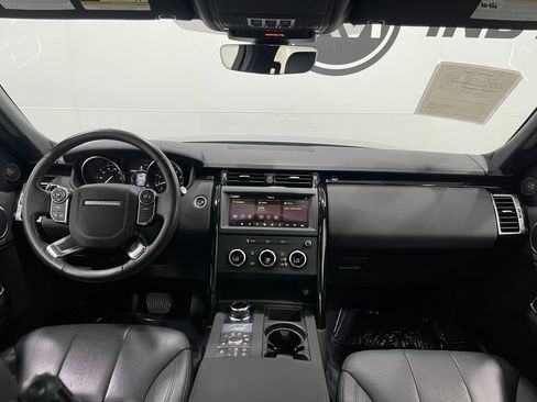 Used 2018 Land Rover Discovery SE image 20