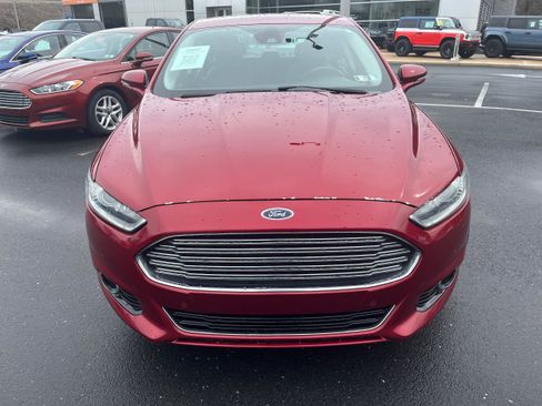 Used 2014 Ford Fusion Titanium image 2